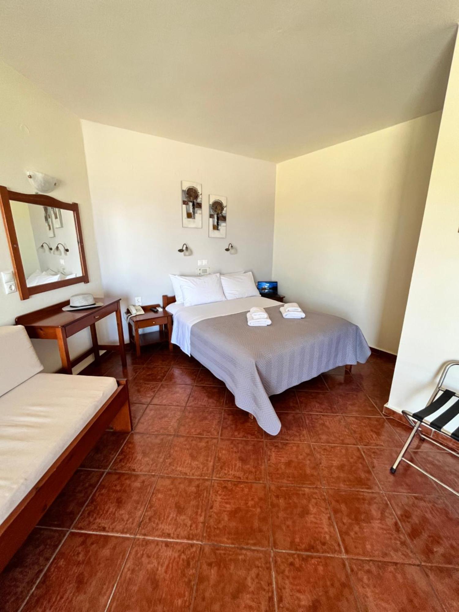 Iolkos Hotel Apartments Kato Daratso Exterior foto